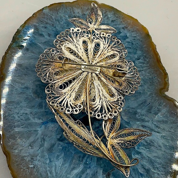 Vtg. (1960’s) Sterling Silver Flower Broach With Plant Leaves - Picture 5 of 8